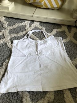 White tank size large