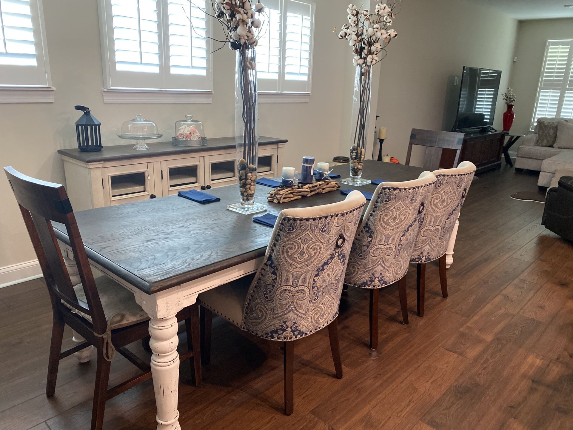 Dining Room Table and Chairs