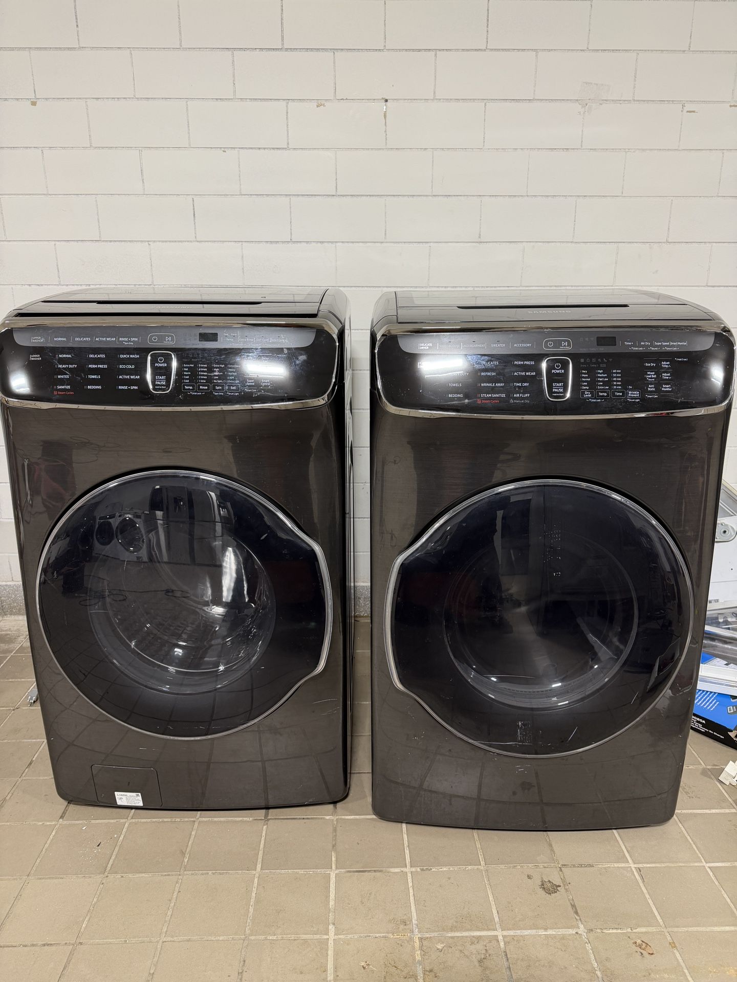 🔥 Washer & Dryer Set – Modern Black