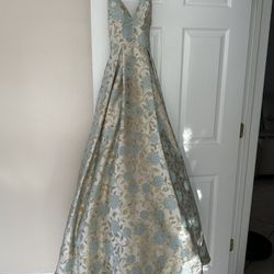 prom/formal dress