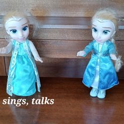 Elsa Dolls. Sings