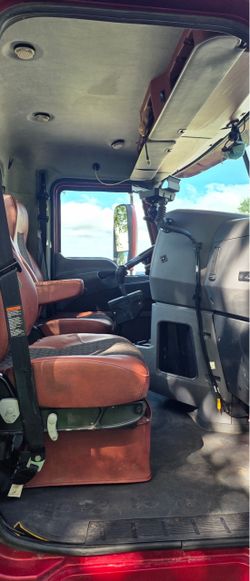 Mack customer built semi truck