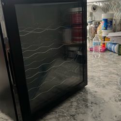 Wine/drink Fridge  