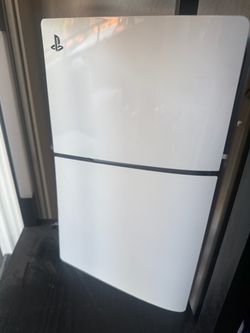 PS5 Slim Disc Edition Bundle – 2 Controllers + Games –