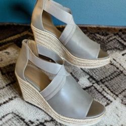 Wedge sandals