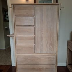 Solid Oak Desk + Wardrobe + Entertainment Set (Excellent Condition)