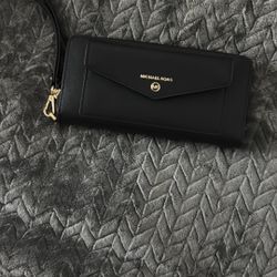 Micheal Kors Wallet