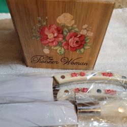 Pioneer Woman 14 Piece Set Open New Box