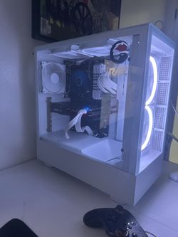 gaming pc i’ll do trades for consoles or anything that catches my attention
