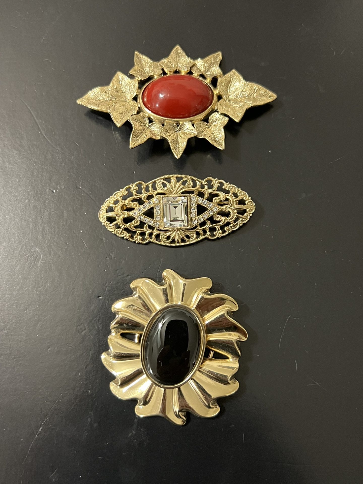 THREE  BEAUTIFUL VINTAGE CUSTOM JEWELRY FOR SALE EACH ONE FOR $35 