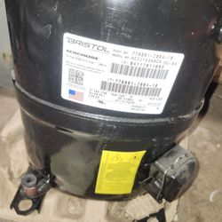 AC COMPRESSOR 