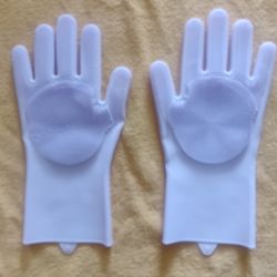 ✨ Unused Silicone Scrub Gloves – Brand New! ✨