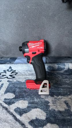 Milwaukee impact driver