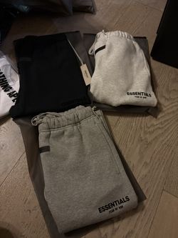ESSENTIALS SWEATS