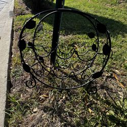 Metal Leaf Wine Holder