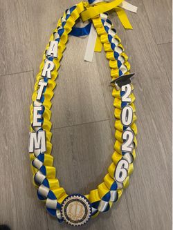 Graduation leis