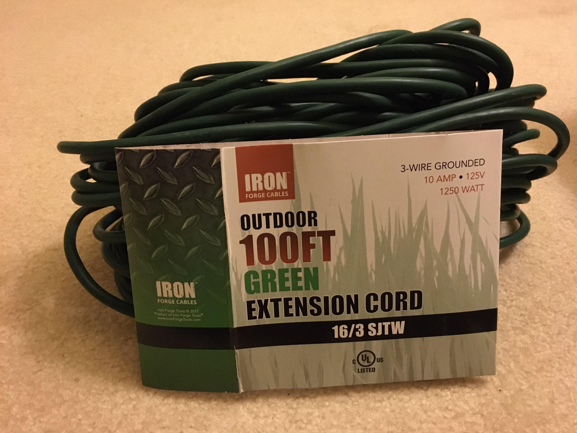100 Foot Outdoor Extension Cord