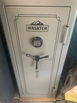 Wasatch gun safe- pin-code and key