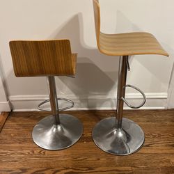 2 Wooden and chrome stools with foot rest