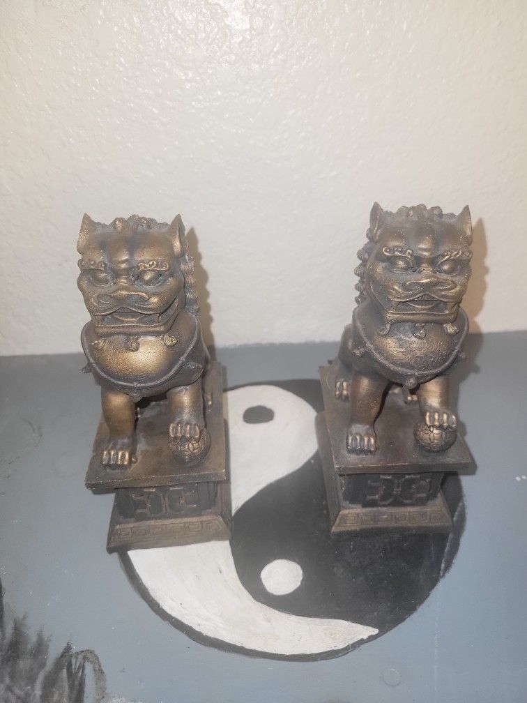 FUNG SHUI- CHINESE Guardian LION/DOG $ 15