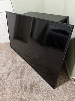 Sceptre 65” TV with full motion mount - Used