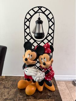 Disney Mickey and Minnie Mouse Garden Statue with Lantern