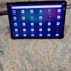 Lenovo Tab P11pro In Excellent Condition 128gbit Comes With Case Cover 