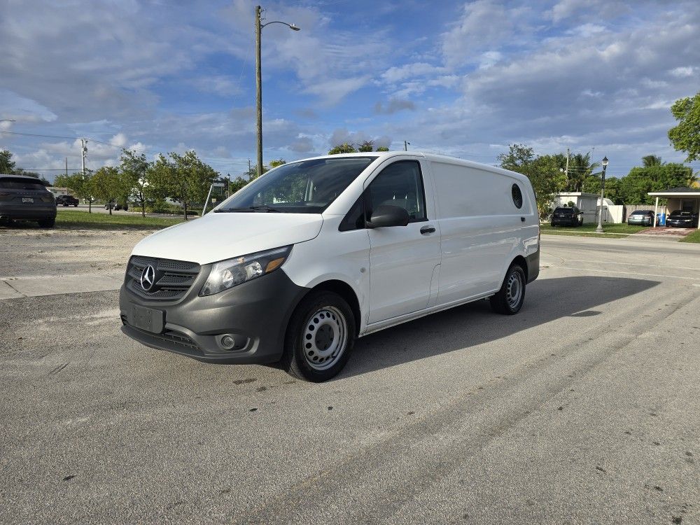 2020 Mercedes-Benz Metris