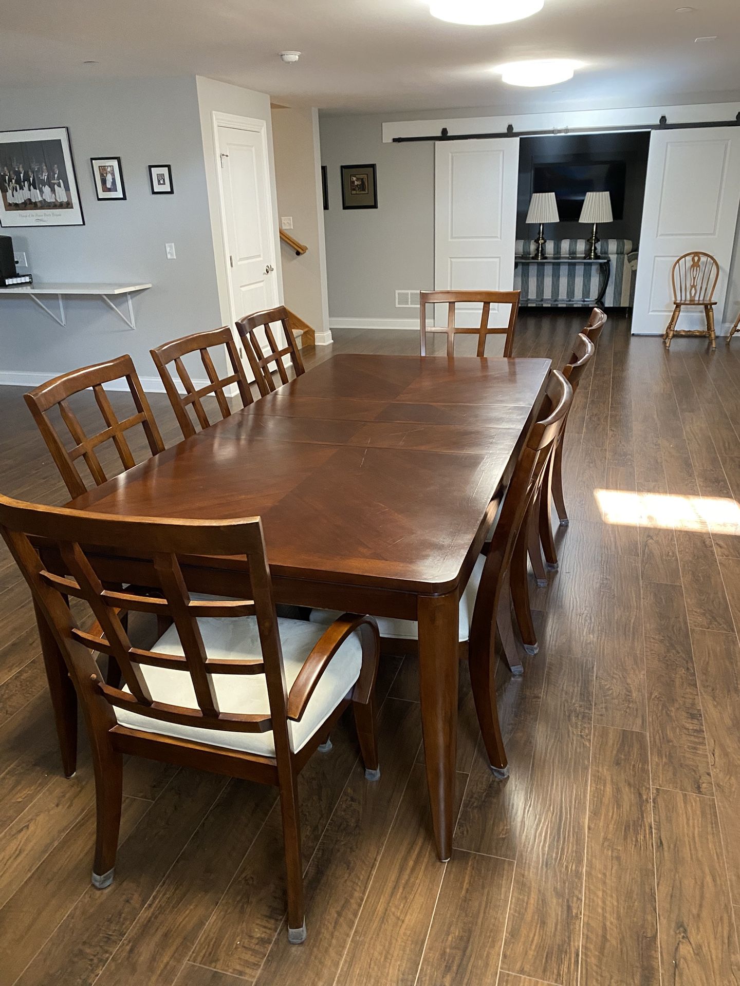 Dining set and cabinet