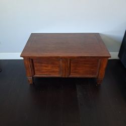 Coffee Table / Storage 