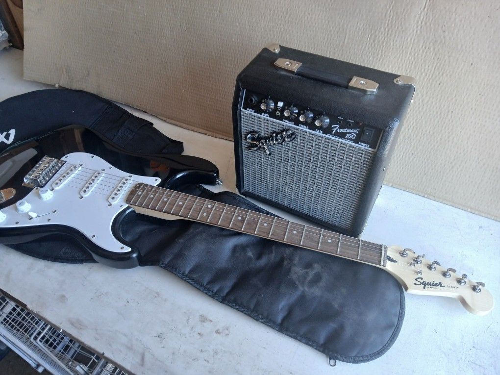 Fender squire electric guitar case and amp