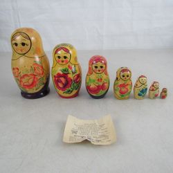 Vintage Russian Hand Painted Wooden 7 Pc. Set Matryoshka Nesting Dolls
