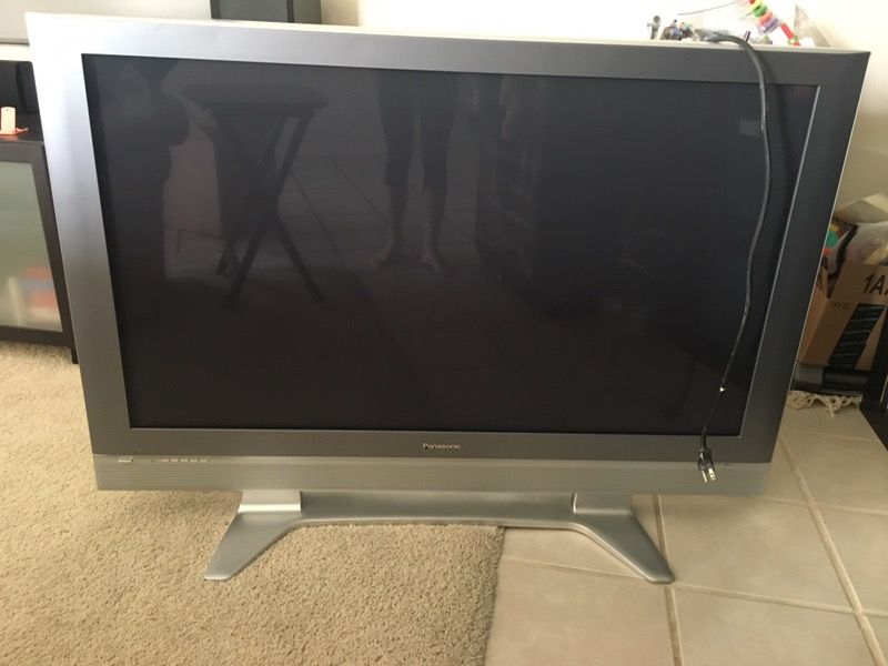 Panasonic high definition 50" plasma TV TH-50PX6U
