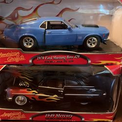Selling two diecast cars