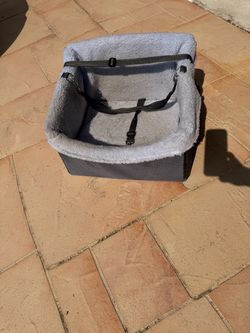 Dog Pet Car Seat Booster with Safety Straps
