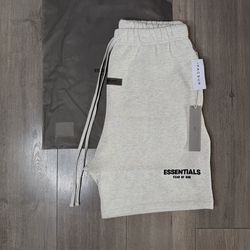 Light Oatmeal Essential Shorts