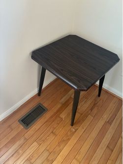 Living room tables for sale there two of the same 15$ each