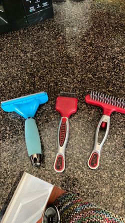 3 Dog grooming tools
