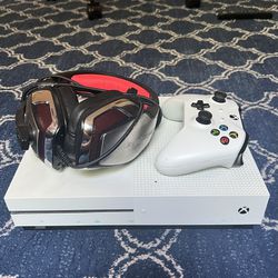 Xbox One S (Great Condition)