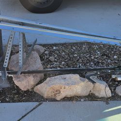 Toddler white bed and twin bed and garage motor for free