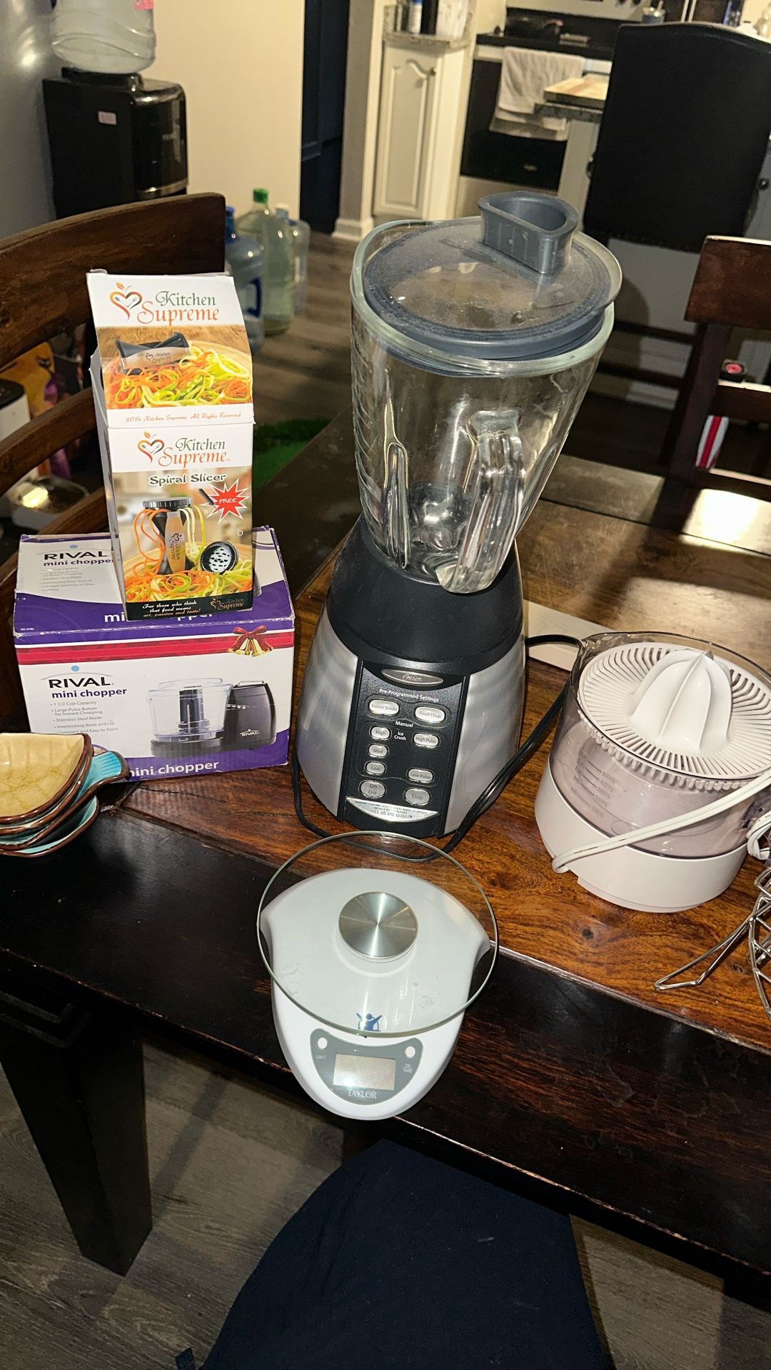 Kitchen Things- All For 40 Orange Juicer, Blender, Scale, Mini Chopper