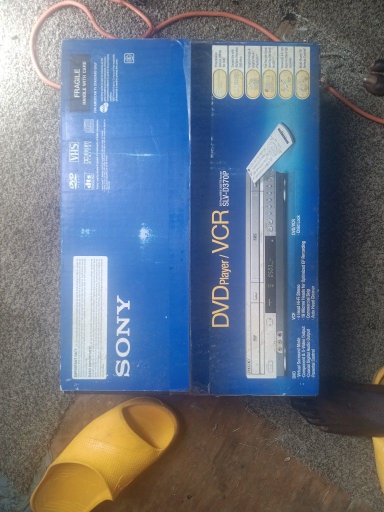 Sony DVD player With VCR