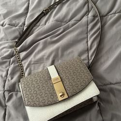 Guess White And Gray Bag 