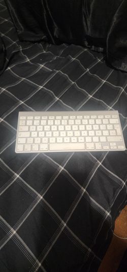 Apple wireless keyboard