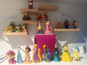 Tonies Package: Tonie Box,  Various Characters plus shelve