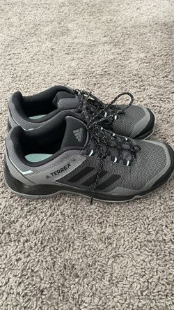 Women sneakers Adidas size 7.5