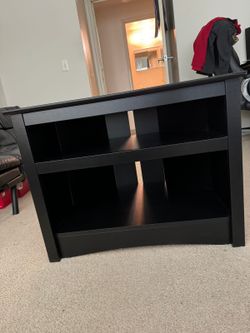 32 ‘ TV Table