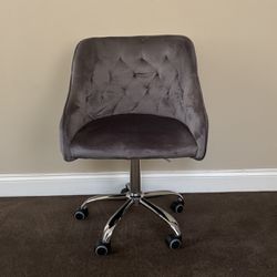 ✅Comfortable Desk Chair (❌$50)