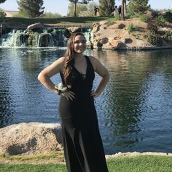 size 16/18 prom/homecoming dress black