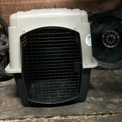 Mid Size Dog Crate 
